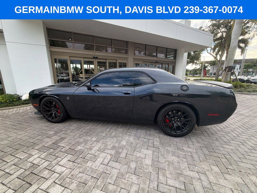 Used 2016 Dodge Challenger SRT Hellcat RWD image 5