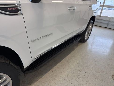 Used 2026 GMC Yukon Elevation AWD/4WD image 6