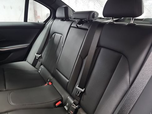 New 2026 BMW 330i Sedan w/ M Sport Package image 15