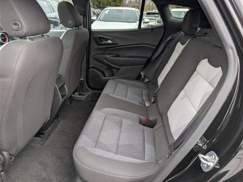 Used 2024 Chevrolet Trax RS w/ Sunroof Package image 15