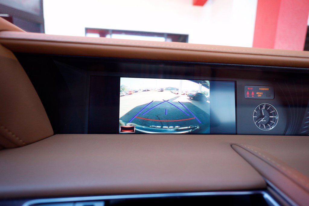 Used 2022 Lexus LC 500 Coupe w/ Touring Package RWD image 37