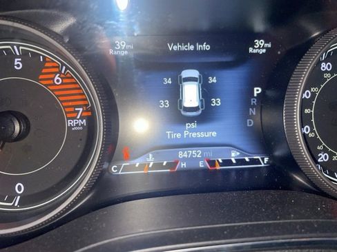 Used 2019 Jeep Cherokee Trailhawk image 12