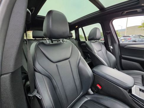 Used 2022 BMW X3 sDrive30i image 11