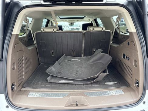 Used 2023 GMC Yukon XL Denali w/ Advanced Technology Package image 31