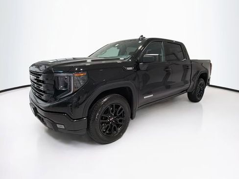 Used 2022 GMC Sierra 1500 Elevation w/ X31 Off-Road Package AWD/4WD image 3