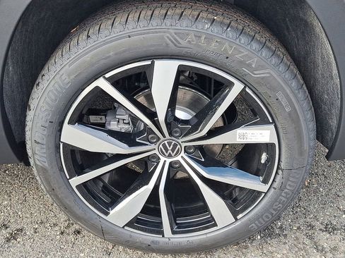 New 2026 Volkswagen Atlas SEL Premium R-Line image 5