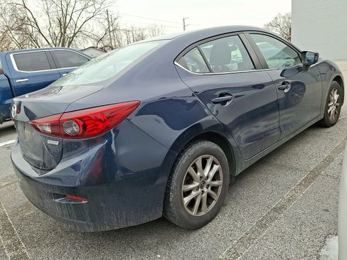 Used 2016 MAZDA MAZDA3 i Sport w/ Preferred Equipment Package image 10