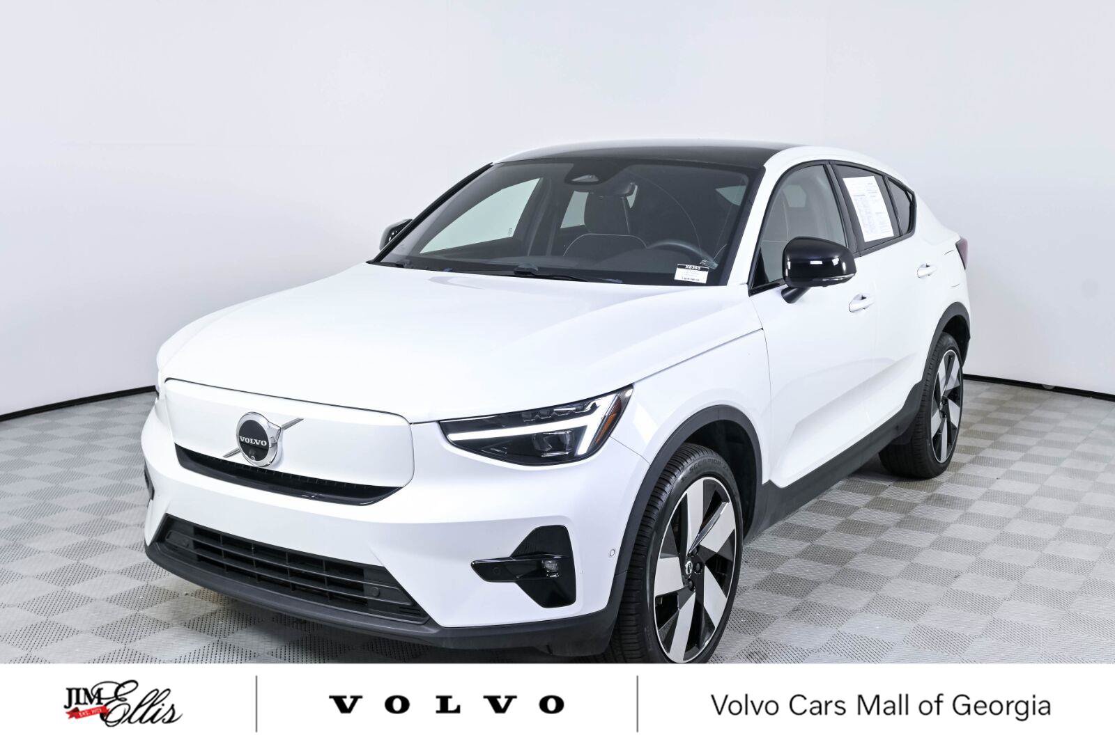 Used 2024 Volvo C40 Recharge Ultimate AWD/4WD image 1