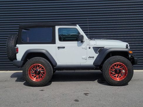 Used 2021 Jeep Wrangler Sport AWD/4WD image 8