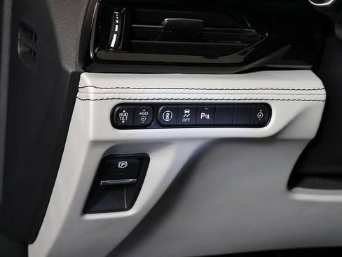 Certified 2026 Acura MDX SH-AWD w/ Advance Package image 27