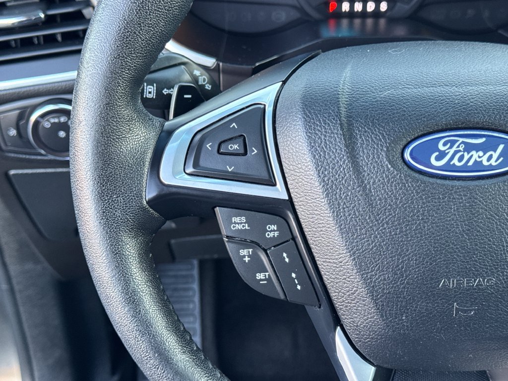 Used 2018 Ford Edge Titanium w/ Equipment Group 302A AWD/4WD image 24