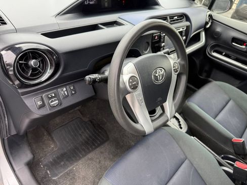 Used 2017 Toyota Prius C Two FWD image 28