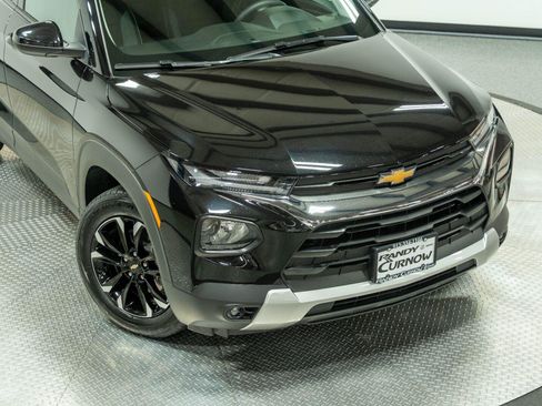 Certified 2023 Chevrolet TrailBlazer LT w/ Convenience Package FWD image 48