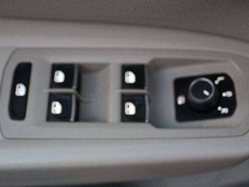 Used 2018 Volkswagen Atlas SE FWD image 23