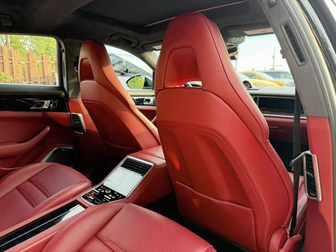 Used 2017 Porsche Panamera Turbo AWD/4WD image 28
