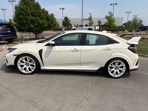 Used 2018 Honda Civic Type R image 4