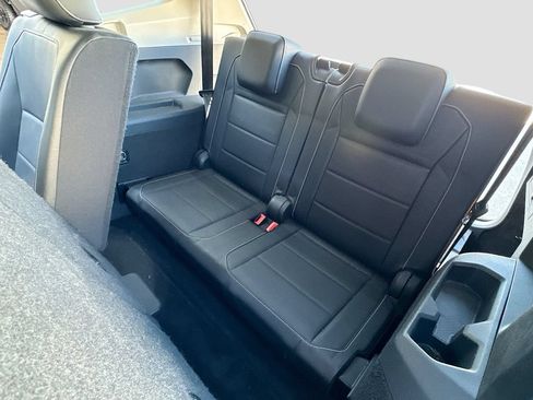 Used 2021 Volkswagen Tiguan SE FWD image 27