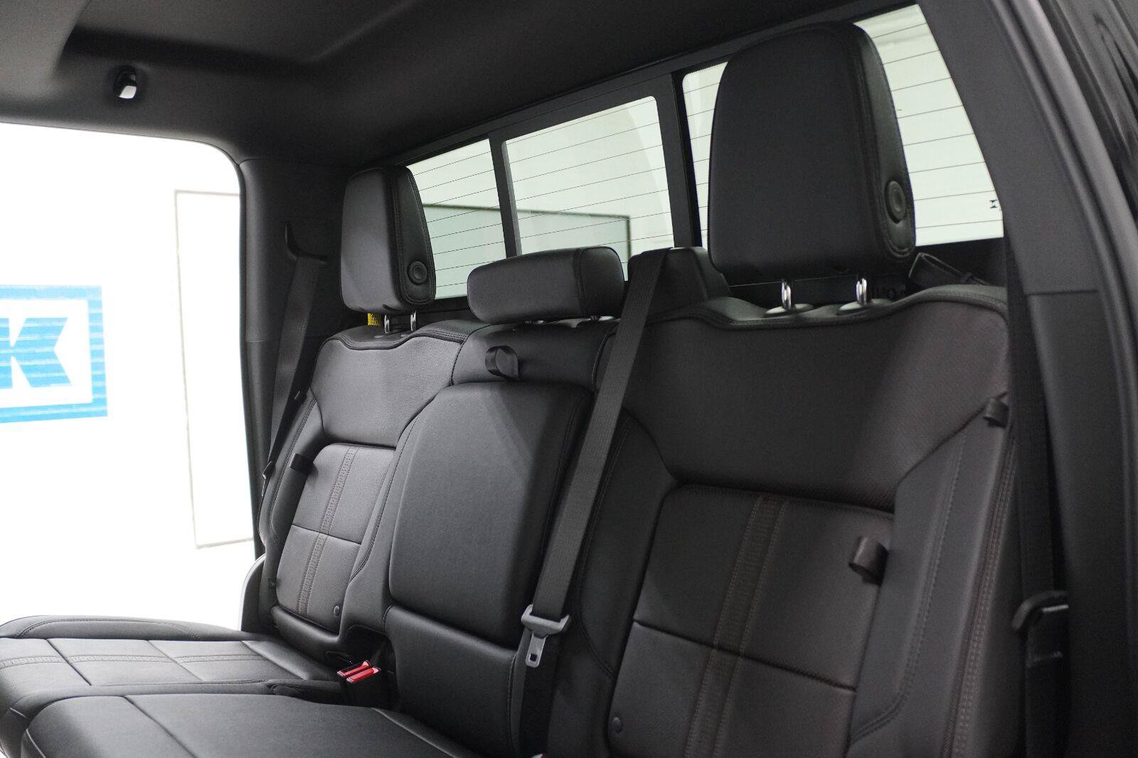 New 2026 Chevrolet Silverado 2500 High Country w/ High Country Premium Package AWD/4WD image 31