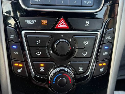 Used 2016 Hyundai Elantra GT w/ Option Group 02 image 22