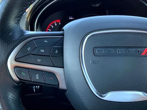 Used 2024 Dodge Durango SXT w/ 3rd Row Seating Group image 43