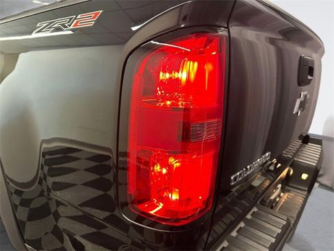 Used 2020 Chevrolet Colorado ZR2 image 9