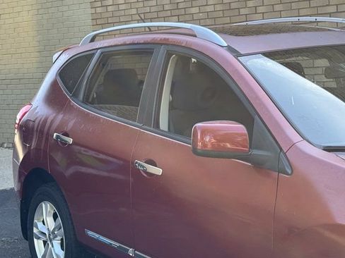 Used 2013 Nissan Rogue SV w/ Premium Pkg AWD/4WD image 3