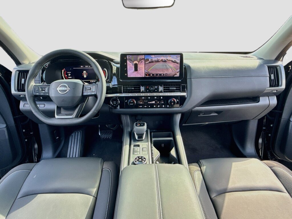 New 2026 Nissan Pathfinder SL AWD/4WD image 3