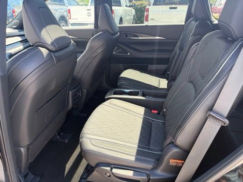 Used 2025 INFINITI QX60 Autograph w/ Cargo Package AWD/4WD image 31