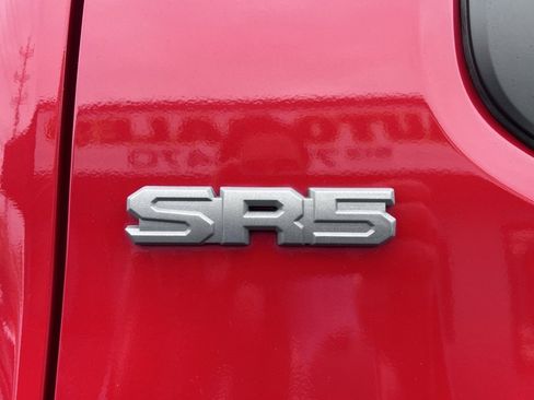 Used 2024 Toyota Tacoma SR5 image 4