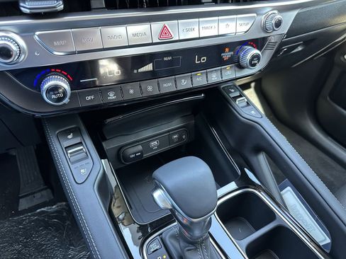 New 2025 Kia Telluride EX image 26