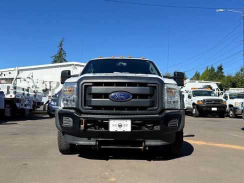 Used 2016 Ford F550 4x4 Crew Cab Super Duty w/ Power Equipment Group image 5
