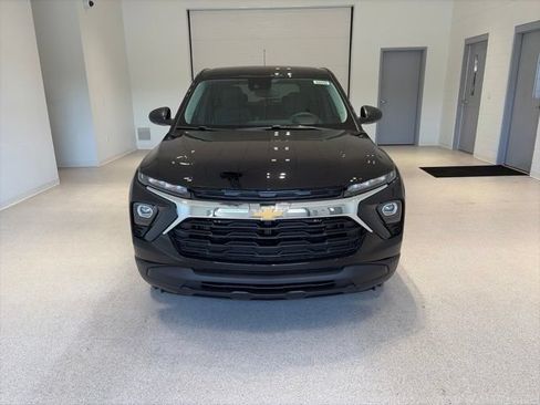 New 2026 Chevrolet TrailBlazer LS w/ LS Convenience Package FWD image 2