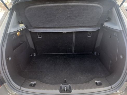 Used 2022 Chevrolet Trax LT w/ LT Convenience Package image 16