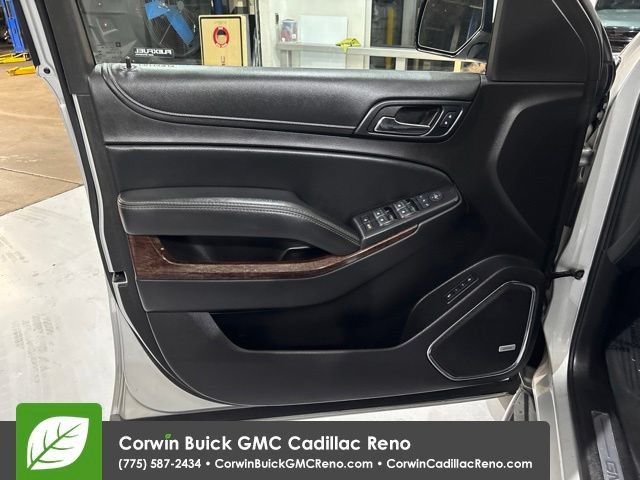 Used 2017 GMC Yukon XL SLT w/ Open Road Package AWD/4WD image 14