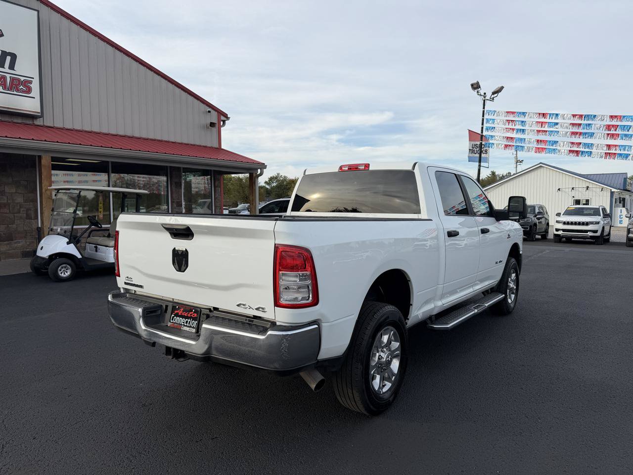 Used 2024 RAM 2500 Big Horn AWD/4WD image 4