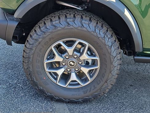 New 2025 Ford Bronco Badlands image 17