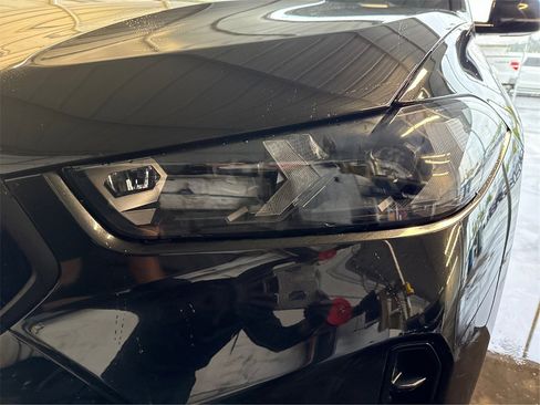 Used 2024 BMW X6 xDrive40i image 16