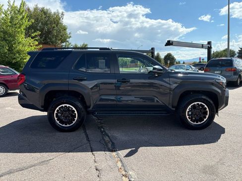 Used 2025 Toyota 4Runner TRD Off-Road image 11