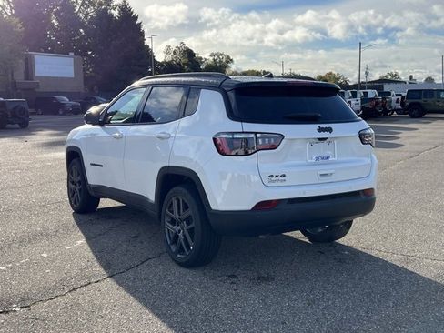 Used 2026 Jeep Compass Limited image 2