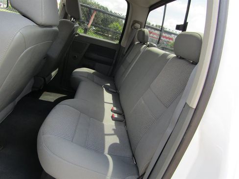 Used 2007 Dodge Ram 1500 Truck SLT image 10