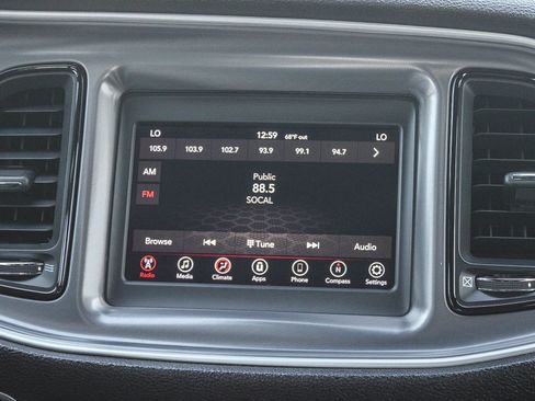 Used 2019 Dodge Challenger SXT image 15