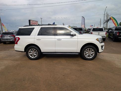 Used 2020 Ford Expedition XLT w/ Equipment Group 202A image 4