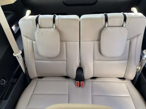 Used 2020 Ford Explorer XLT w/ Equipment Group 202A image 20