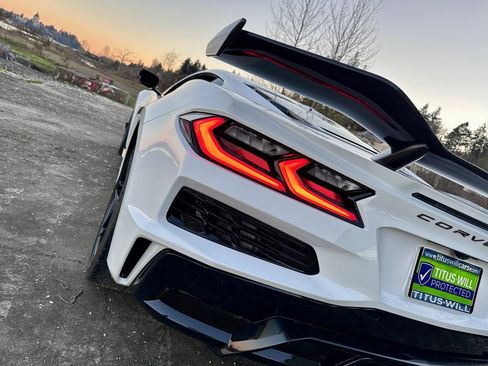 New 2025 Chevrolet Corvette Z06 w/ Z07 Performance Package RWD image 36
