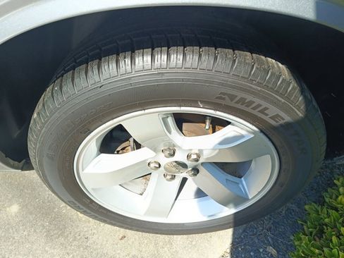 Used 2011 Dodge Challenger R/T image 17