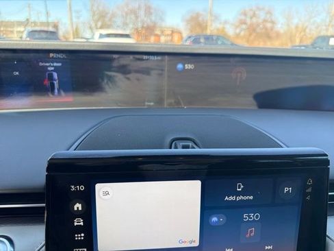 Certified 2024 Lincoln Nautilus Premier w/ Equipment Group 102A image 23