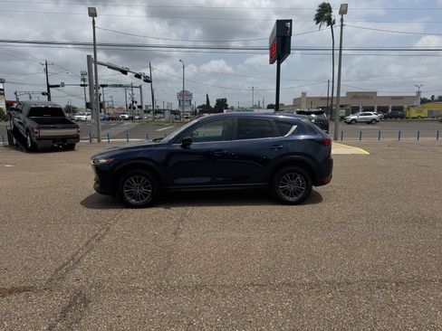 Used 2021 MAZDA CX-5 Touring FWD image 2