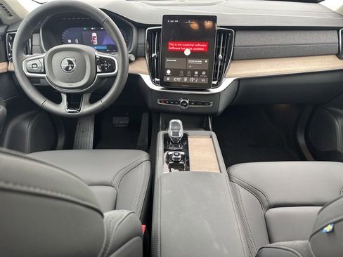 New 2026 Volvo XC90 B6 Plus w/ Protection Package Premier image 12