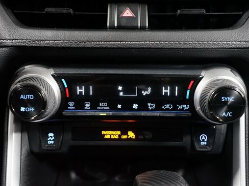 Certified 2022 Toyota RAV4 XLE image 19