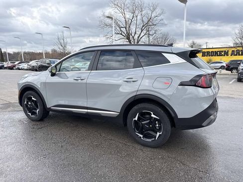 New 2026 Kia Sportage EX w/ EX Panorama Roof Package image 8